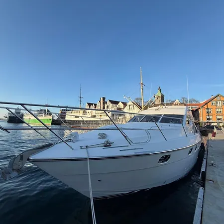 Botel Ons 2026 - Luxury 50Ft Yacht In The Heart Of Stavanger Center